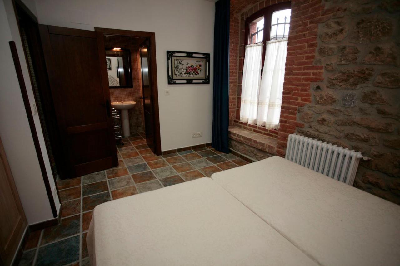 Casa Josefita Apartment Villamayor  ภายนอก รูปภาพ