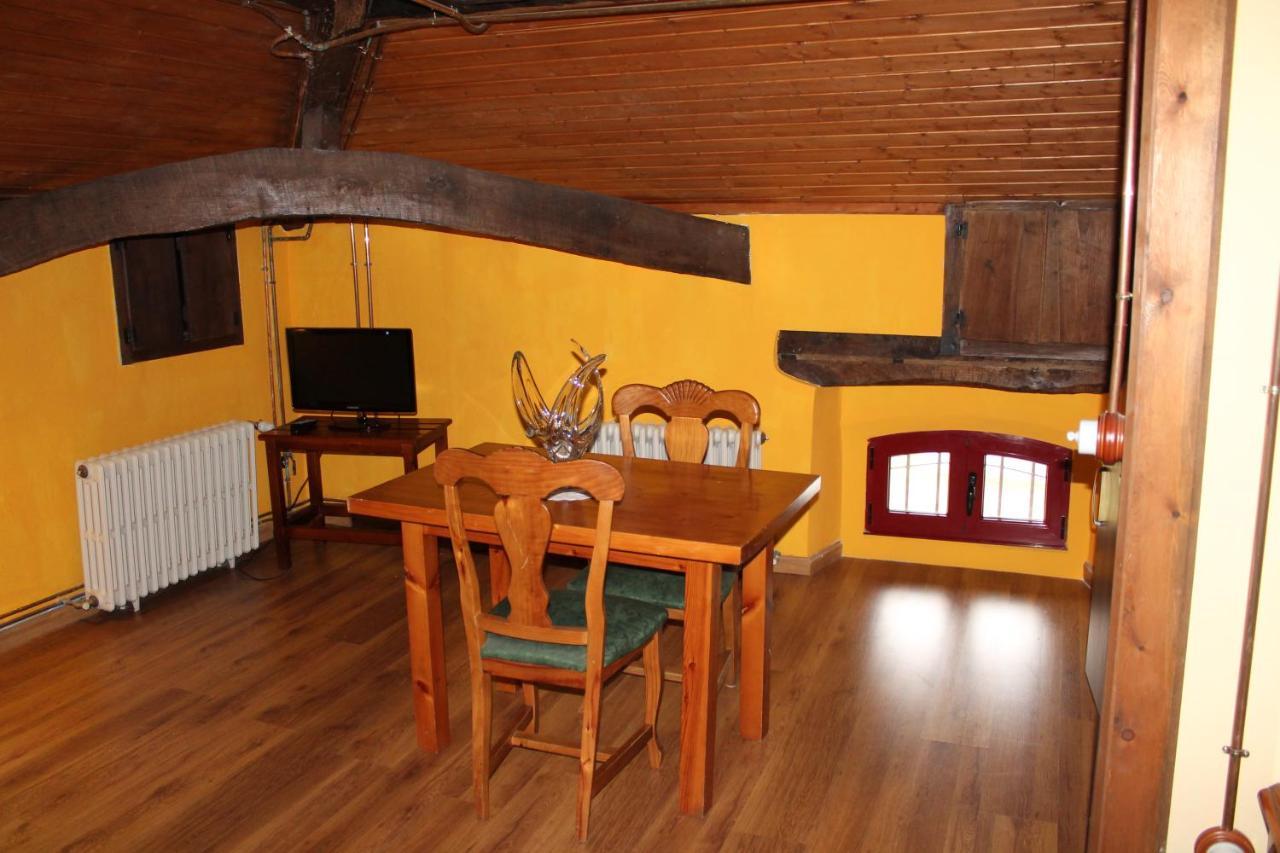 Casa Josefita Apartment Villamayor  ภายนอก รูปภาพ